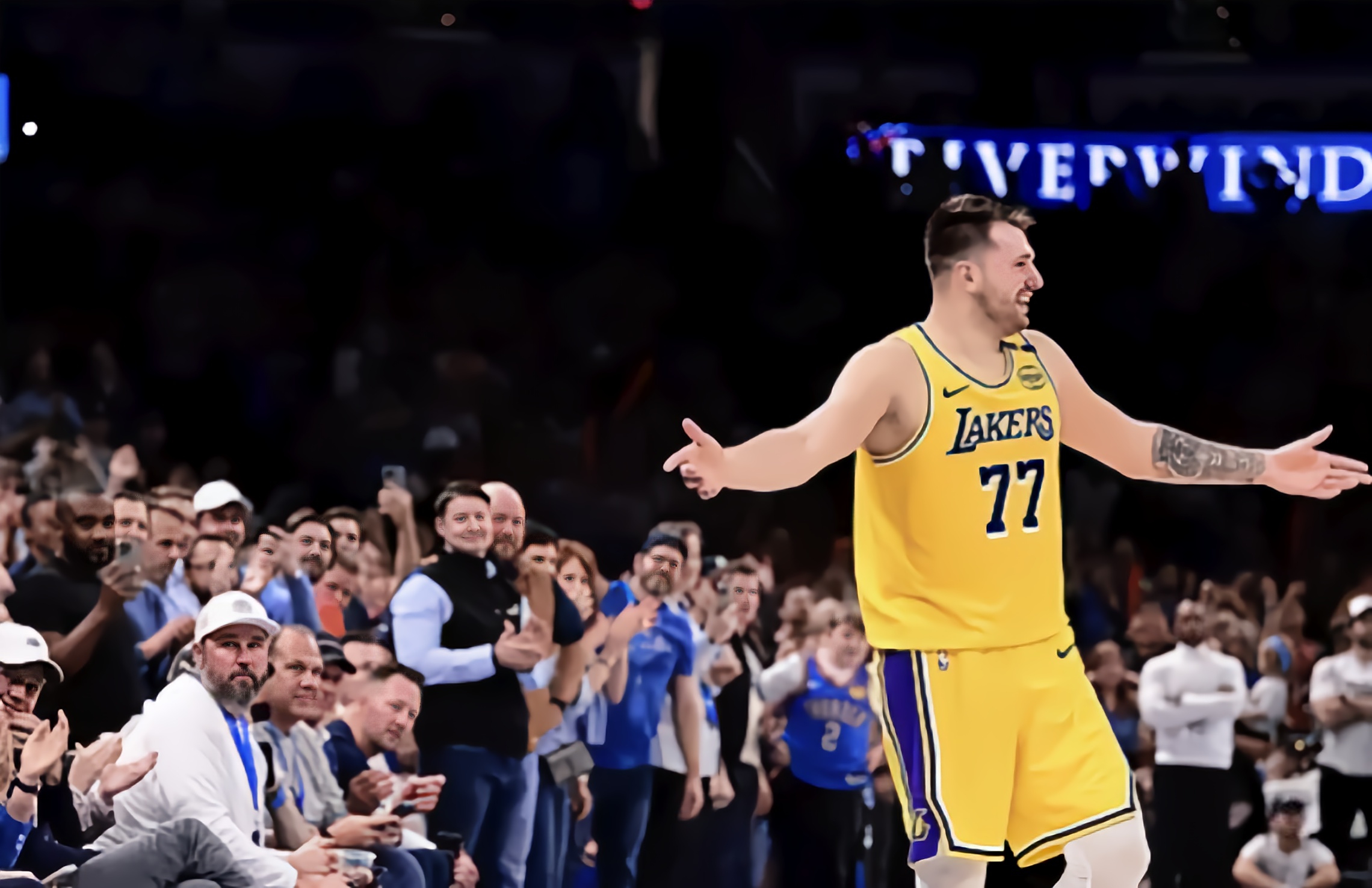 九游体育官网赛地聚焦:NBA季后赛赛前热度飙升;菲尼克斯太阳战术微调;更衣室稳定;身体对抗强度拉满的简单介绍